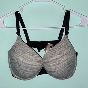 VS Pink Wear Everywhere push-up bra